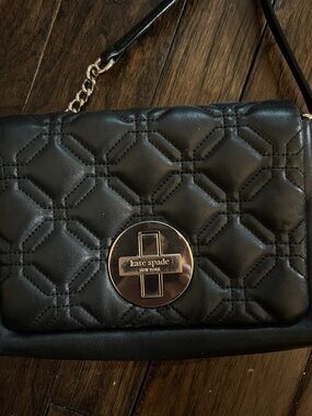 Kate spade Black Quilted Leather Crossbody with Gold Turn-Lock H010